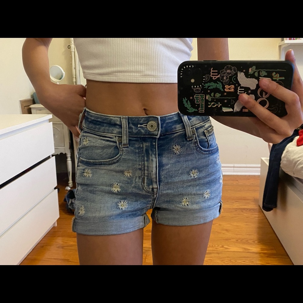 American eagle embroidered shorts